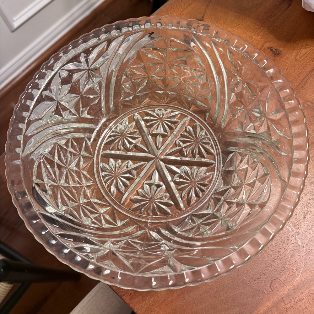 Anchor Hocking Intricate Patterned Glass Bowl
